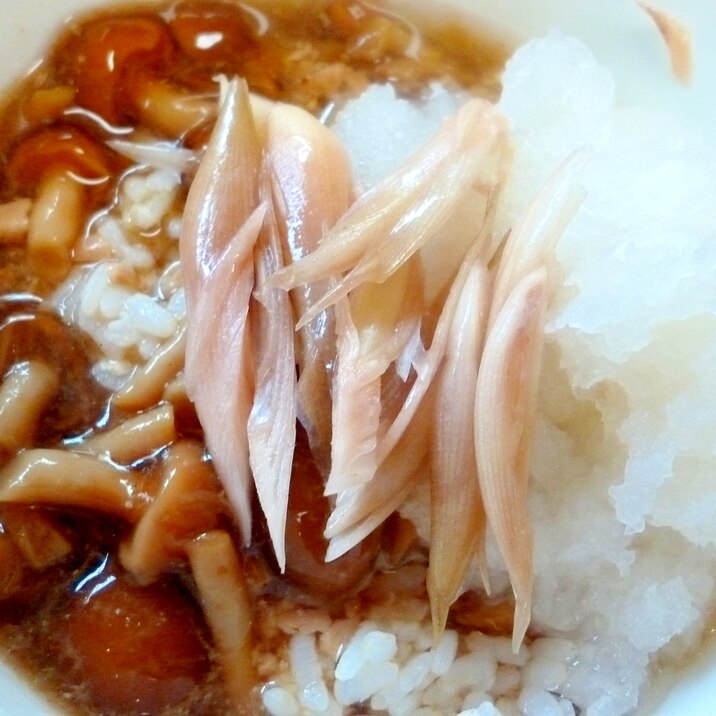 暑い日のお昼に♪冷なめこ汁飯